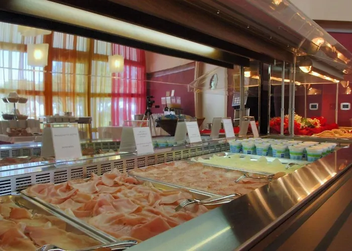 Salt Air And Soft Light Flat In Sunny Apartmán *