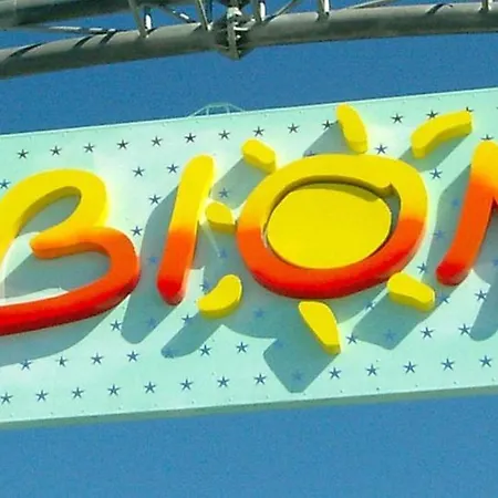 Salt Air And Soft Light Flat In Sunny Бибионе