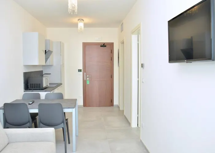 Salt Air And Soft Light Flat In Sunny Appartamento Bibione